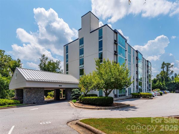 647 Town Mountain Road, Unit 307, Asheville, NC 28804