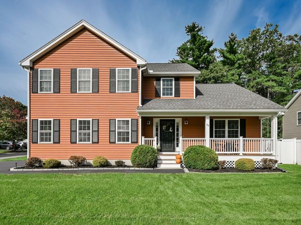 34 Bufton Farm Rd, Clinton, MA 01510