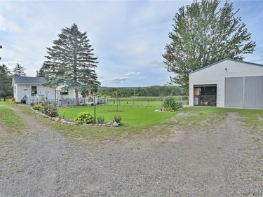 6335 Lemley Road, Wyoming, NY 14591