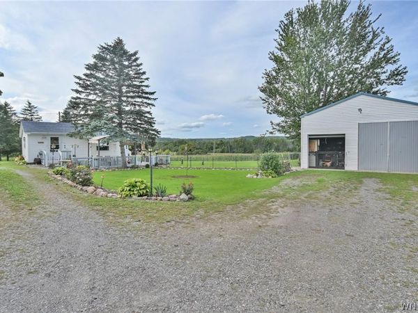 6335 Lemley Road, Wyoming, NY 14591