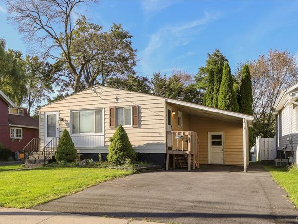 107 E Irving Street , East Syracuse, NY 13057