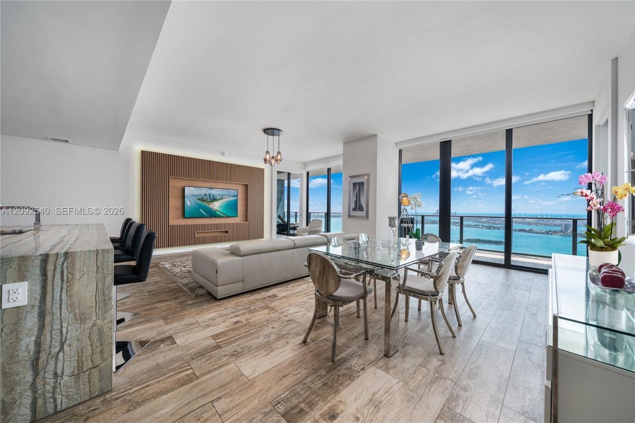 650 NE 32nd St, Unit PH5003, Miami, FL 33137 Main Photo