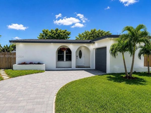 9162 NW 26th Pl , Sunrise, FL 33322