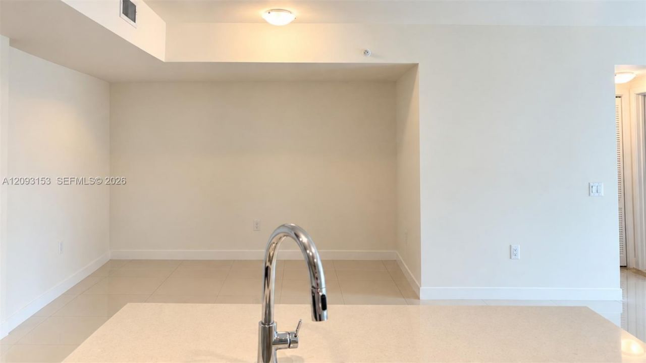 7825 NW 107th Ave, Unit 307, Doral, FL 33178 Photo