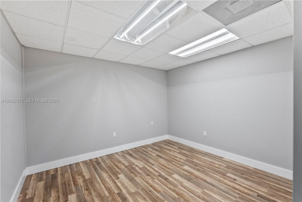 1767 W 37th St, Unit 10, Hialeah, FL 33012 Photo