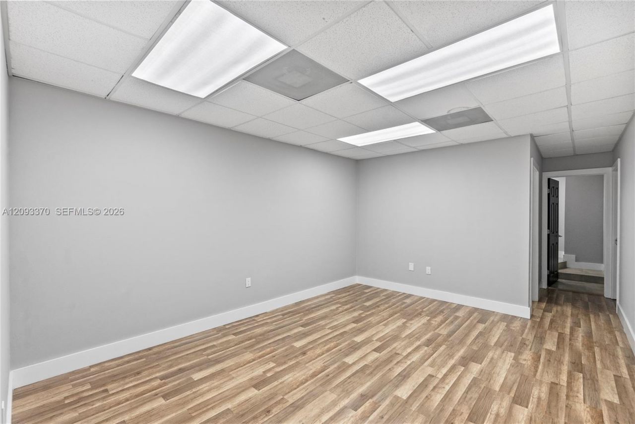 1767 W 37th St, Unit 10, Hialeah, FL 33012 Photo