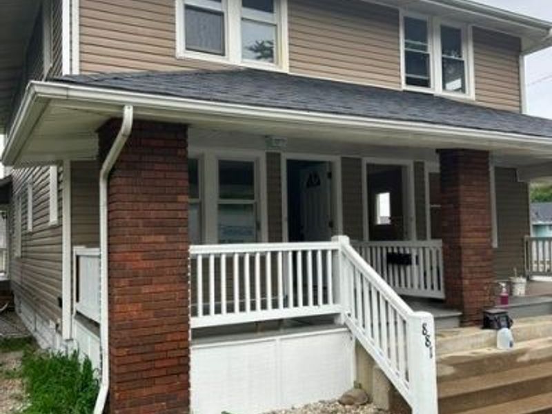 881 Ruth Place NE, Massillon, OH 44646 Photo 2