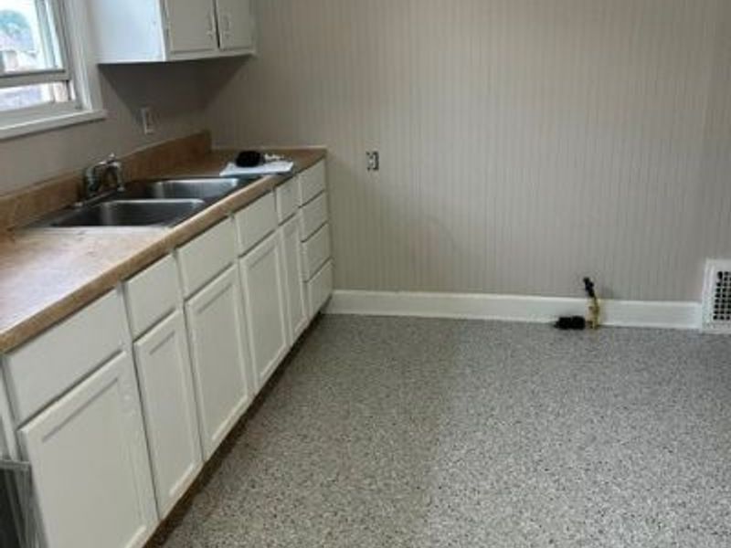881 Ruth Place NE, Massillon, OH 44646 Photo 9