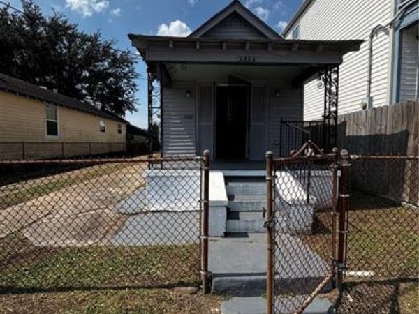 2326 SPAIN Street, New Orleans, LA 70117