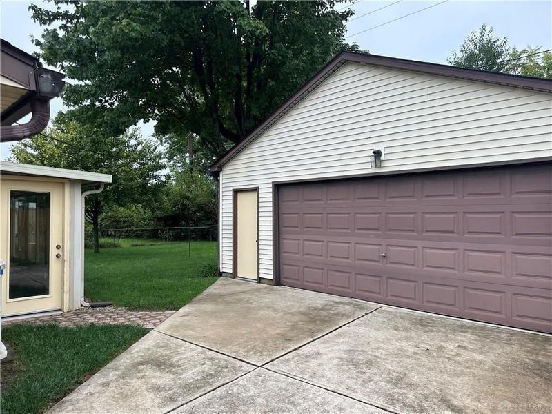 7721 Shalamar Drive, Huber Heights, OH 45424 Photo 17