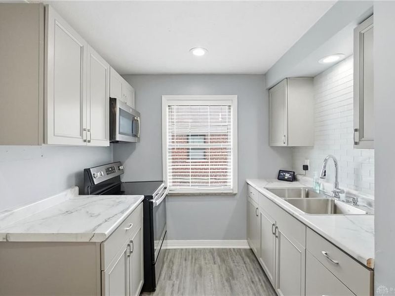 533 Wiltshire Boulevard, Kettering, OH 45419 Photo 10