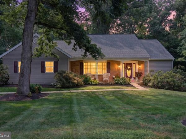 294 WESTVIEW DRIVE, ELIZABETHTOWN, PA 17022