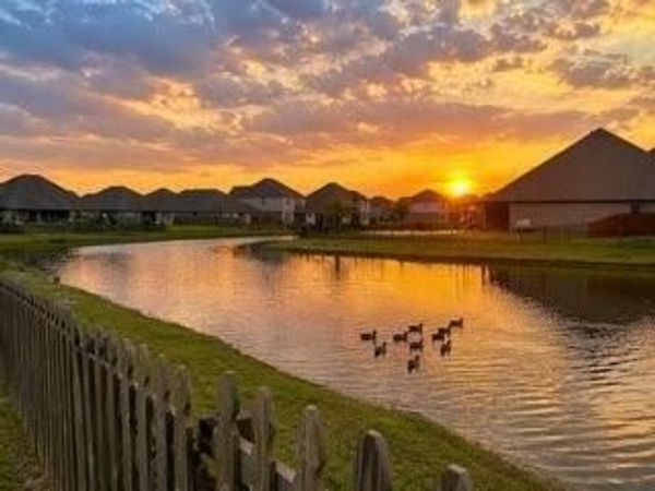 125 E LAKE Court , Slidell, LA 70461