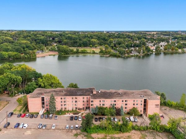 329 Geneva Avenue N, Unit 117, Oakdale, MN 55128