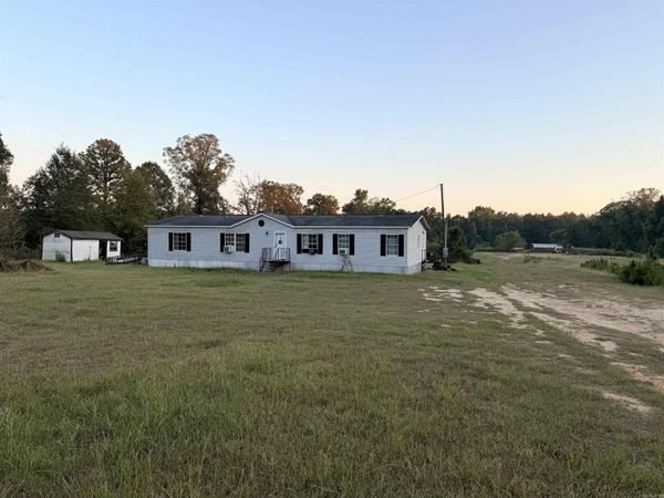 4371 Highway 35 , Dermott, AR 71638