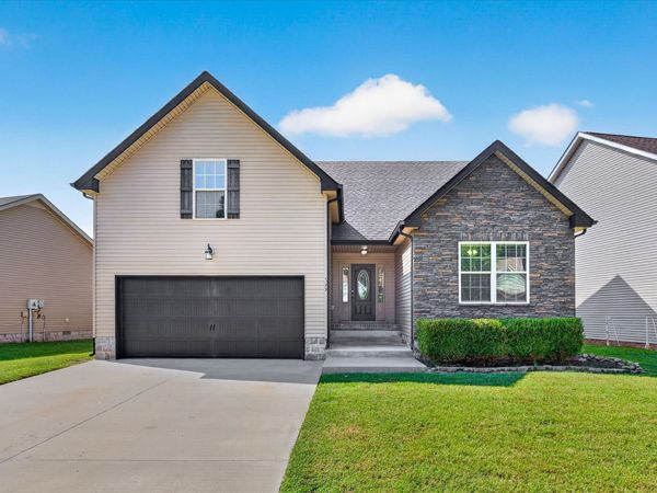 645 Fox Hound Drive , Clarksville, TN 37040