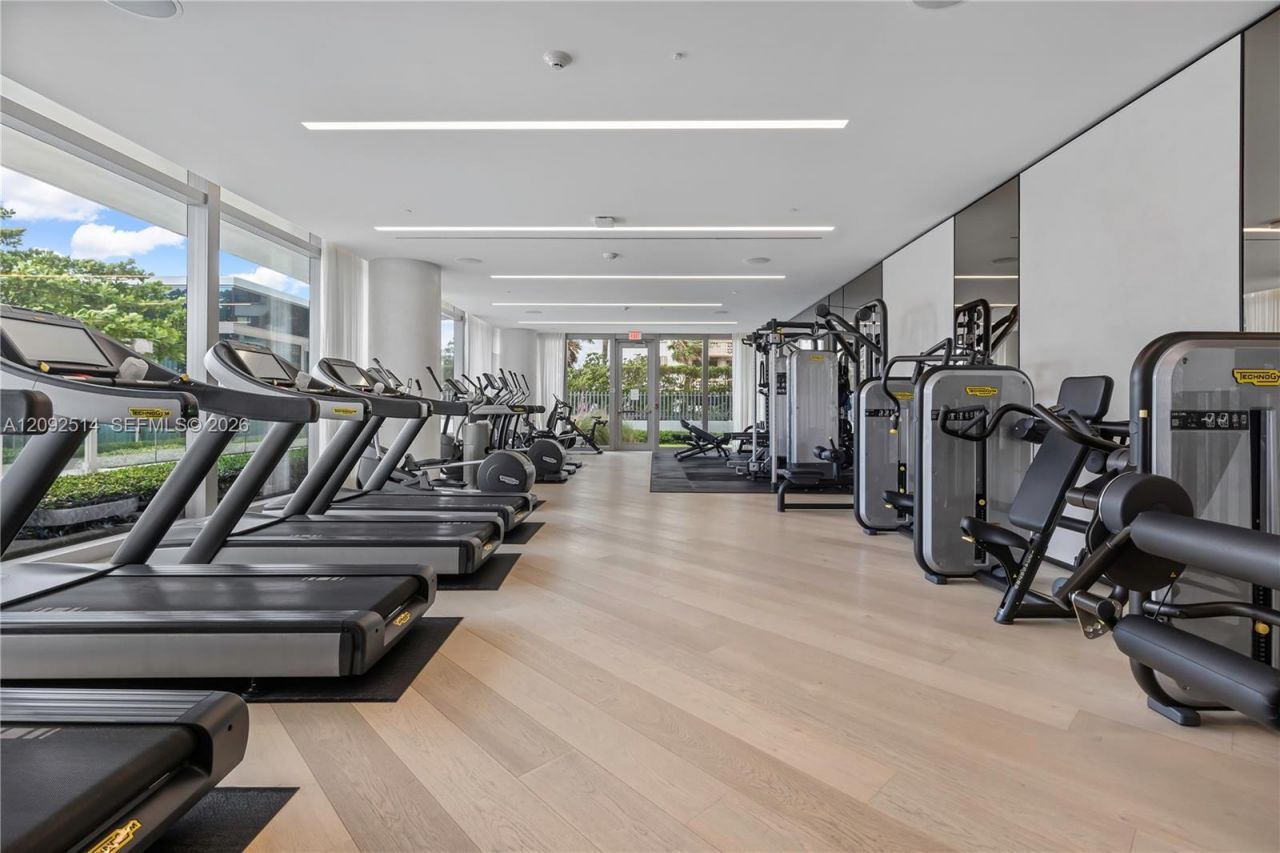 10201 Collins Ave, Unit 1104, Bal Harbour, FL 33154 Photo