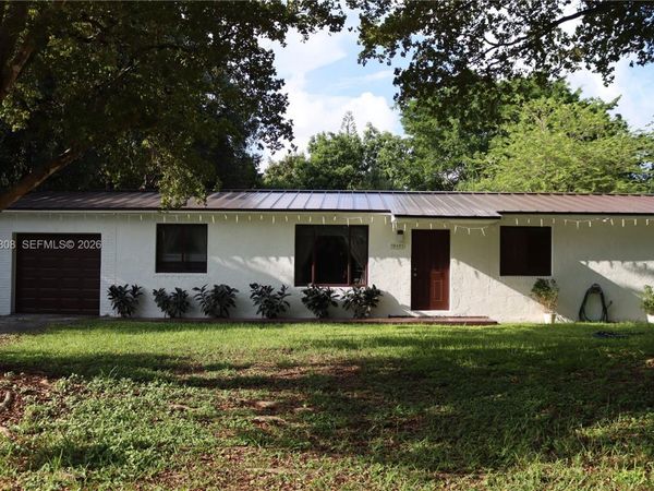 16401 SW 293rd St , Homestead, FL 33033