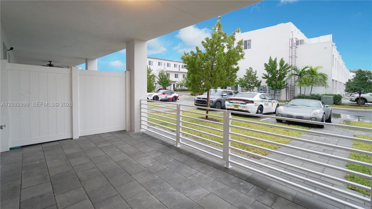 10270 NW 66th St , Unit 104, Doral, FL 33178 Photo