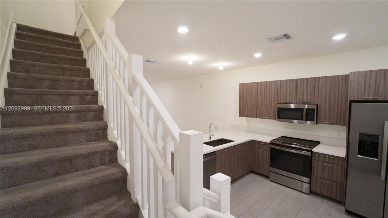 10270 NW 66th St , Unit 104, Doral, FL 33178 Photo