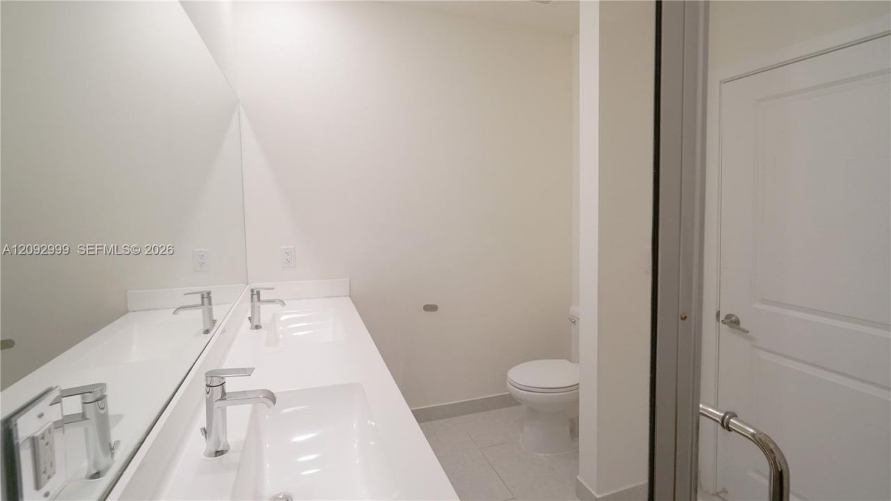 10270 NW 66th St , Unit 104, Doral, FL 33178 Photo