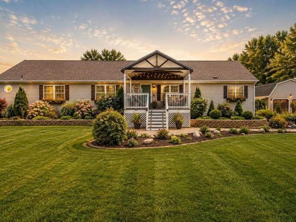 381 S 500 W , Valparaiso, IN 46385