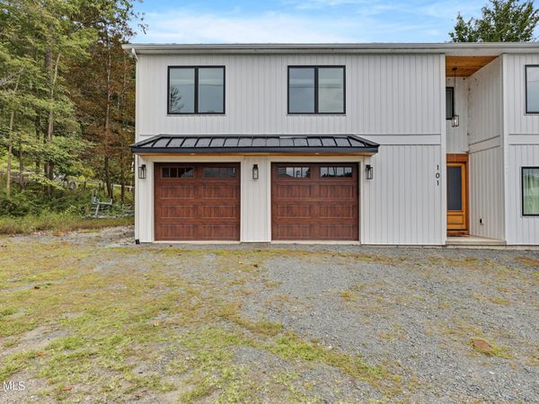 101 5th Street, Saratoga Springs, NY 12866