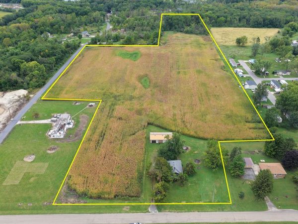 1003 E Livingston Road, Streator, IL 61364