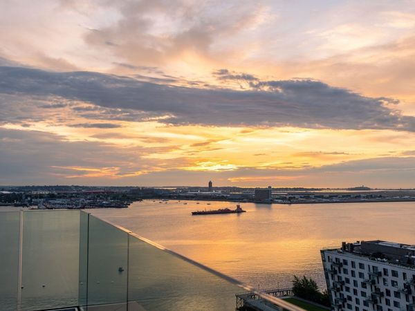 1 Harbor Shore Drive, Unit PH2A, Boston, MA 02210