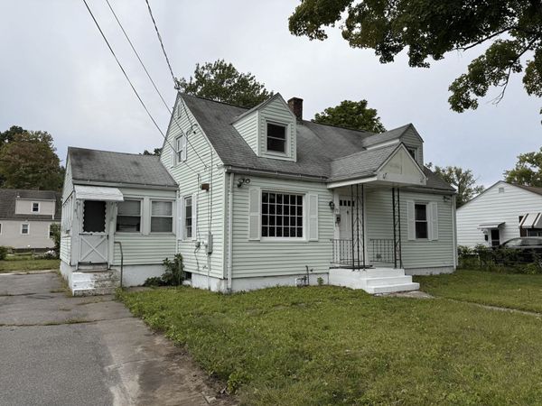 78 Massreco St, Springfield, MA 01109