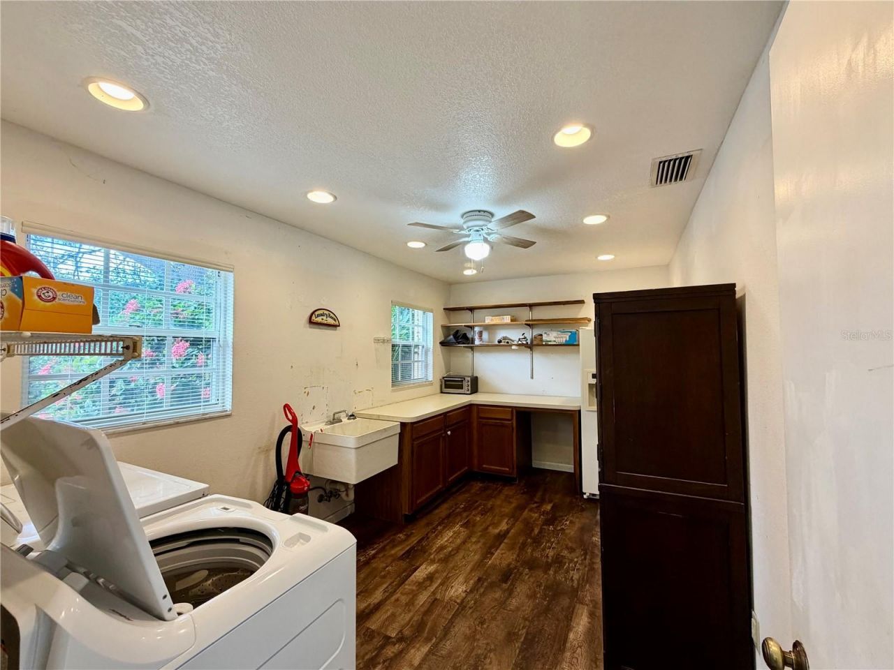 3606 57th Avenue Drive W, Bradenton, FL 34210 Photo