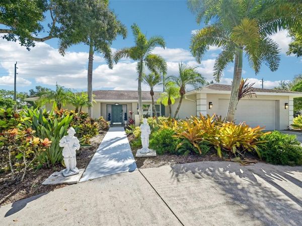 8111 TIMBER LAKE LANE , SARASOTA, FL 34243