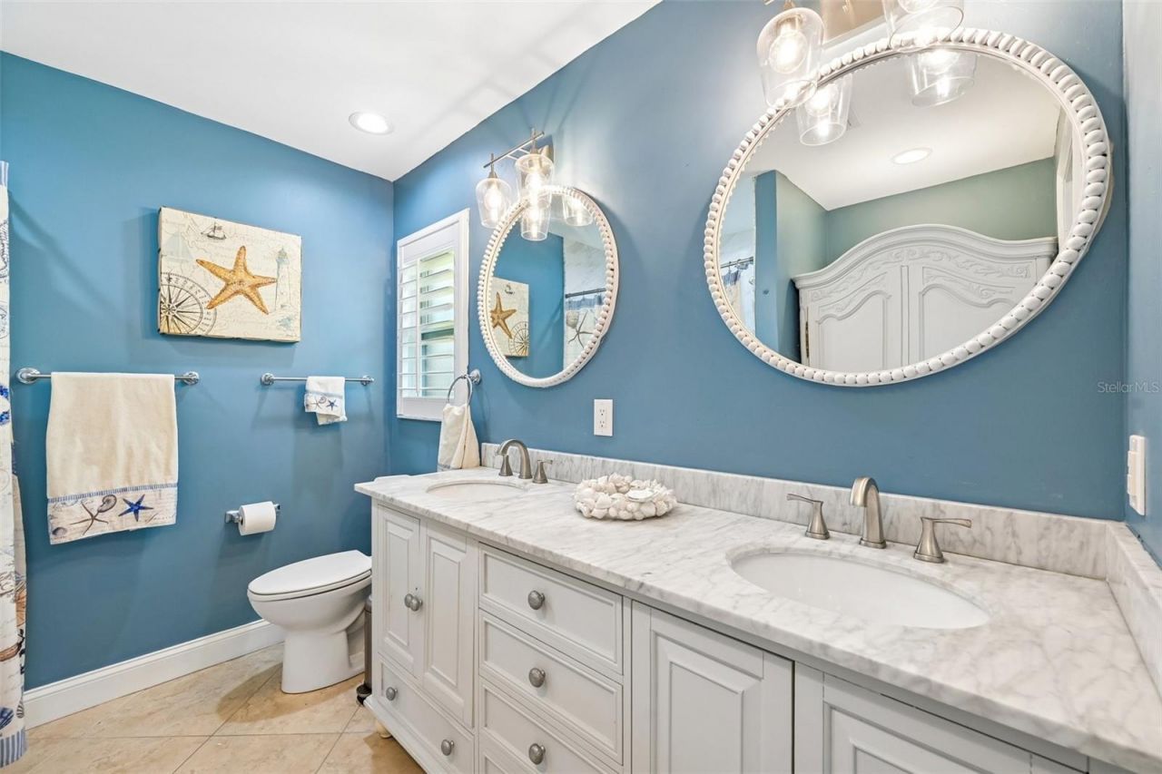 8111 Timber Lake Lane , Sarasota, FL 34243 Photo