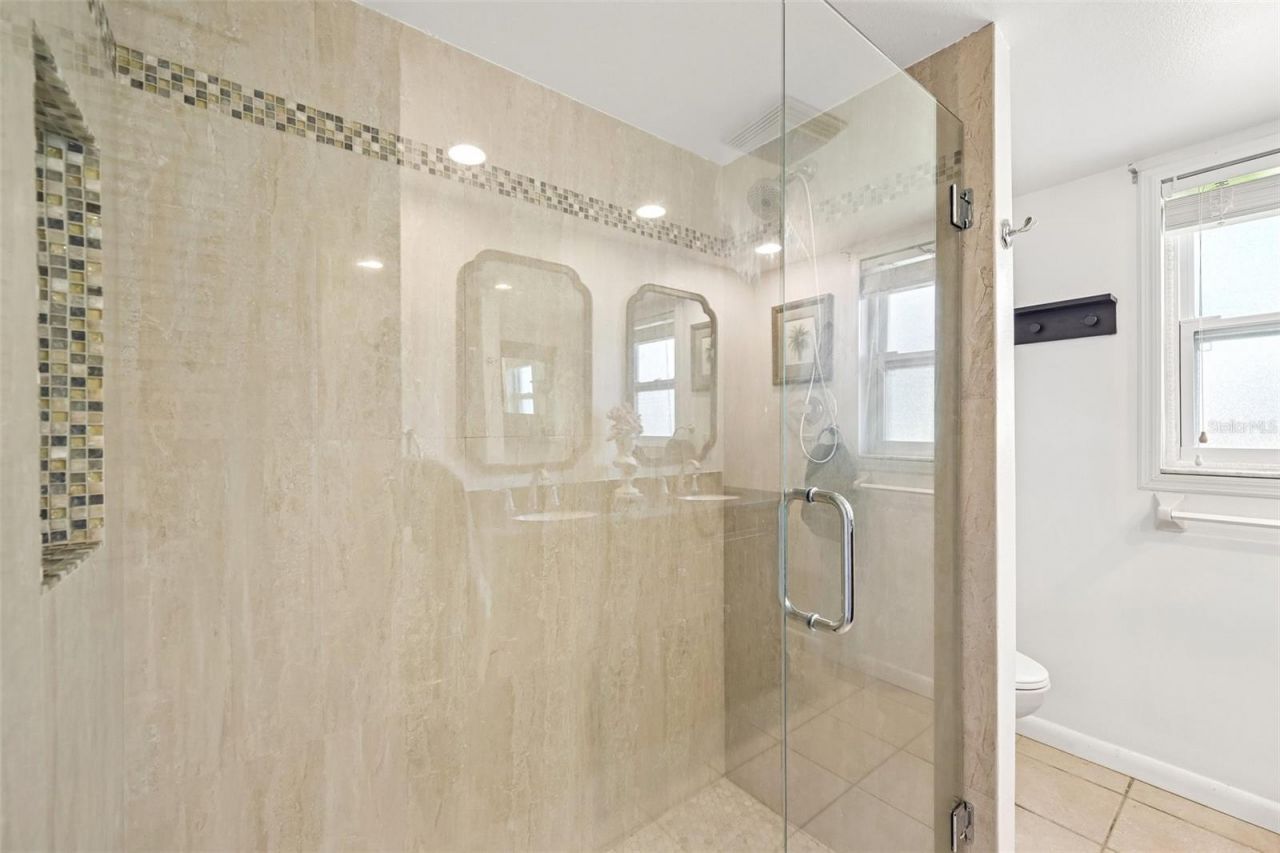 8111 Timber Lake Lane , Sarasota, FL 34243 Photo