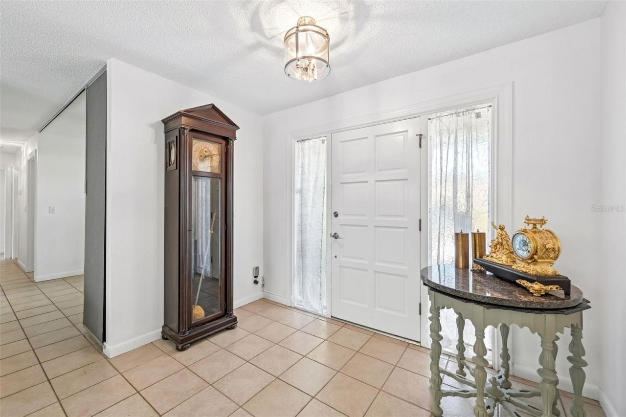 8111 Timber Lake Lane , Sarasota, FL 34243 Photo