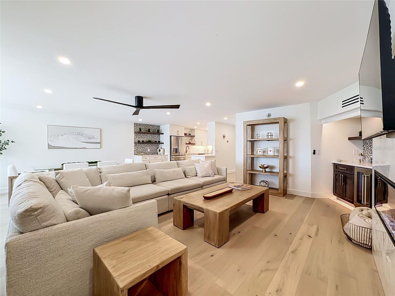 435 S Gulfstream Avenue, Unit 1006, Sarasota, FL 34236 Photo