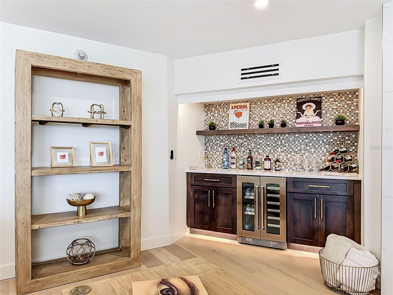435 S Gulfstream Avenue, Unit 1006, Sarasota, FL 34236 Photo