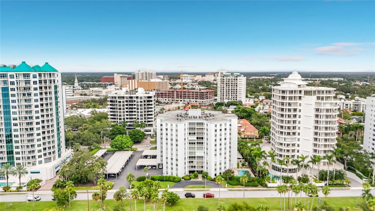 435 S Gulfstream Avenue, Unit 1006, Sarasota, FL 34236 Photo