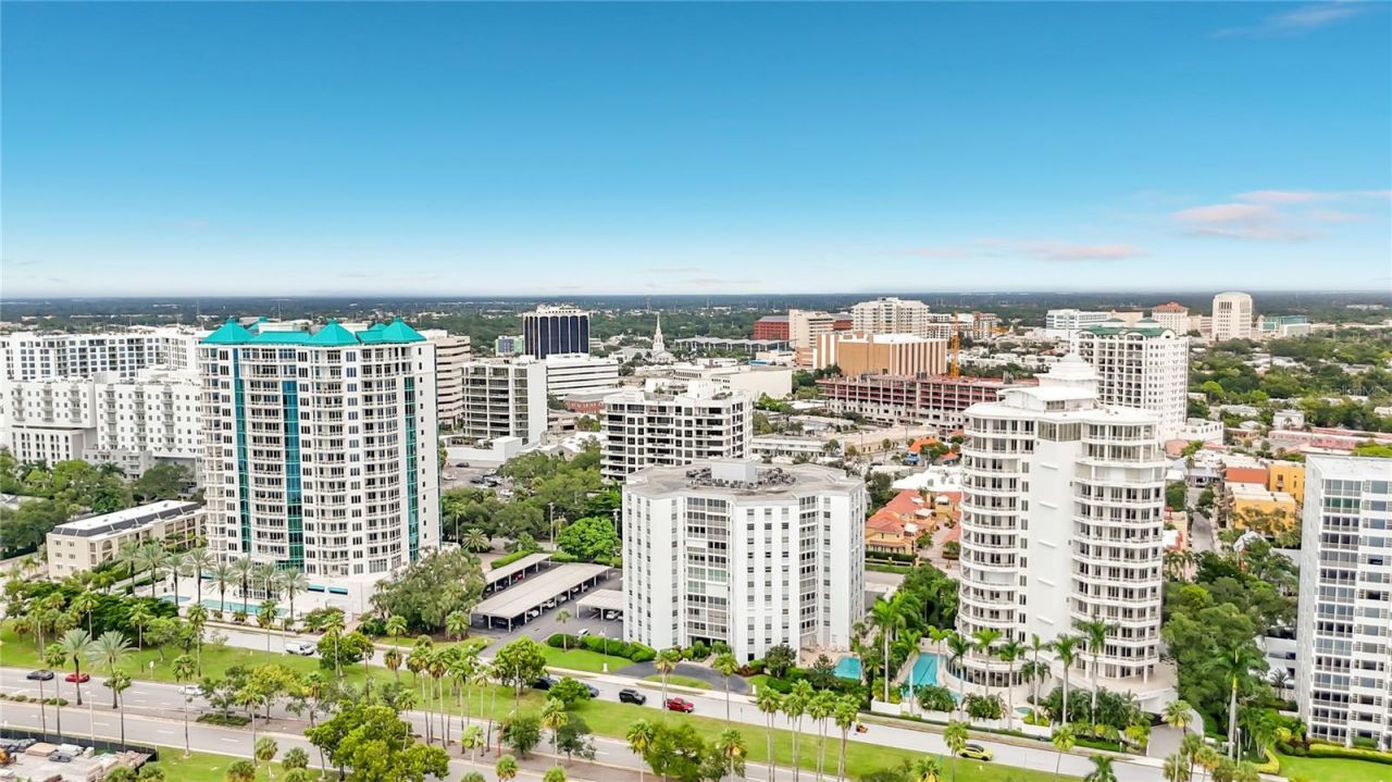 435 S Gulfstream Avenue, Unit 1006, Sarasota, FL 34236 Photo