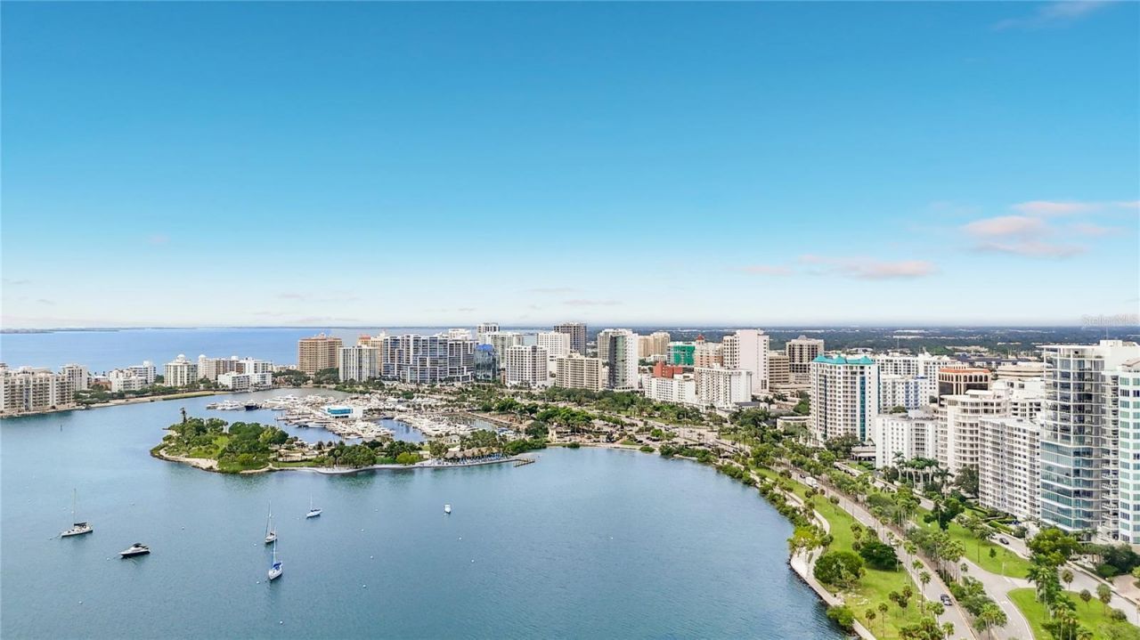 435 S Gulfstream Avenue, Unit 1006, Sarasota, FL 34236 Photo