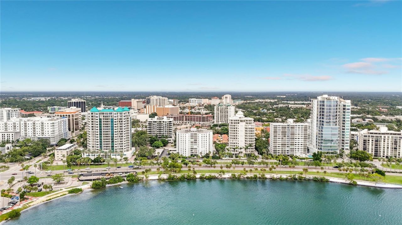 435 S Gulfstream Avenue, Unit 1006, Sarasota, FL 34236 Photo