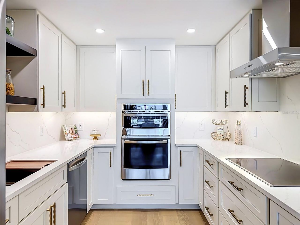 435 S Gulfstream Avenue, Unit 1006, Sarasota, FL 34236 Photo