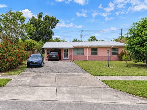1443 ALHAMBRA DRIVE , FORT MYERS, FL 33901