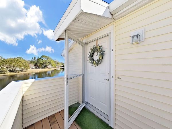 129 CAMPHOR CIRCLE , Unit C, OLDSMAR, FL 34677