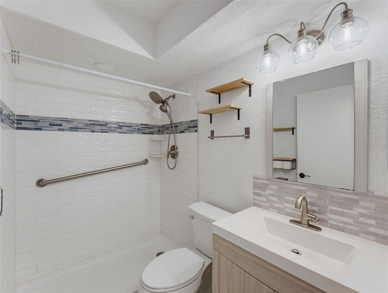 8330 High Point Circle, Unit 6, Port Richey, FL 34668 Photo