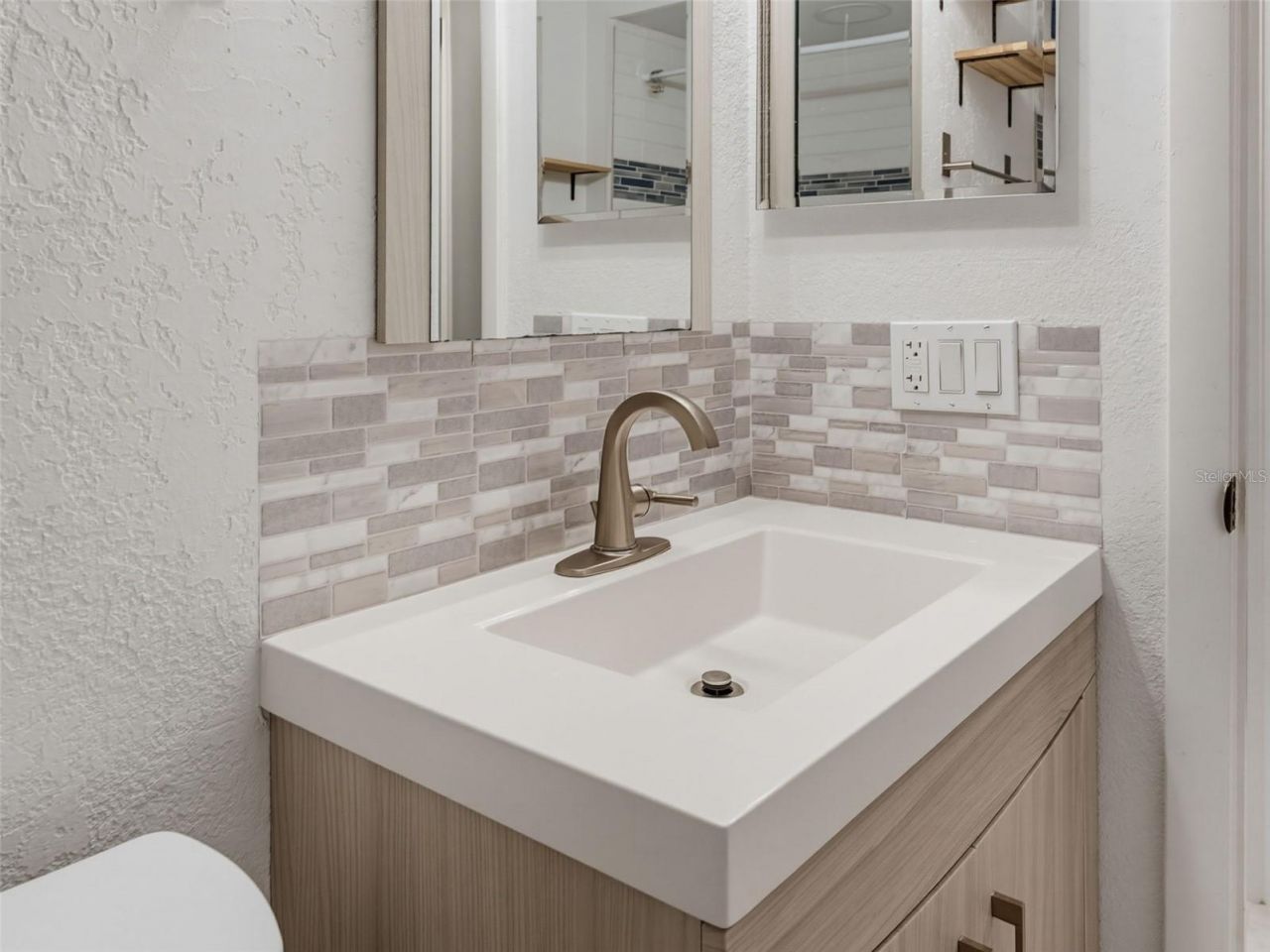8330 High Point Circle, Unit 6, Port Richey, FL 34668 Photo