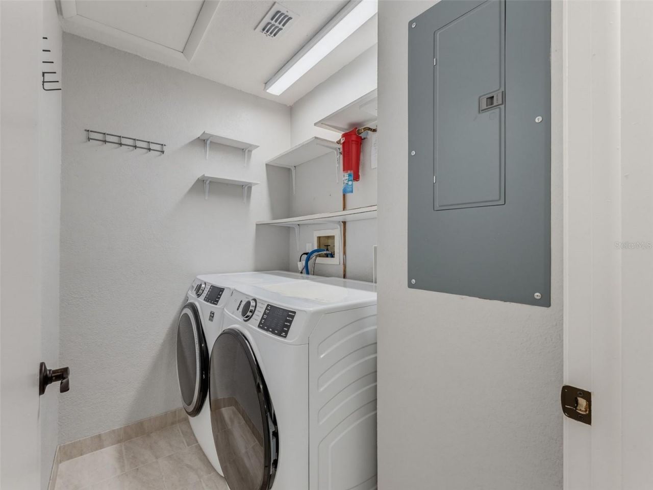 8330 High Point Circle, Unit 6, Port Richey, FL 34668 Photo