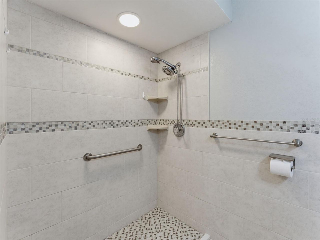 8330 High Point Circle, Unit 6, Port Richey, FL 34668 Photo