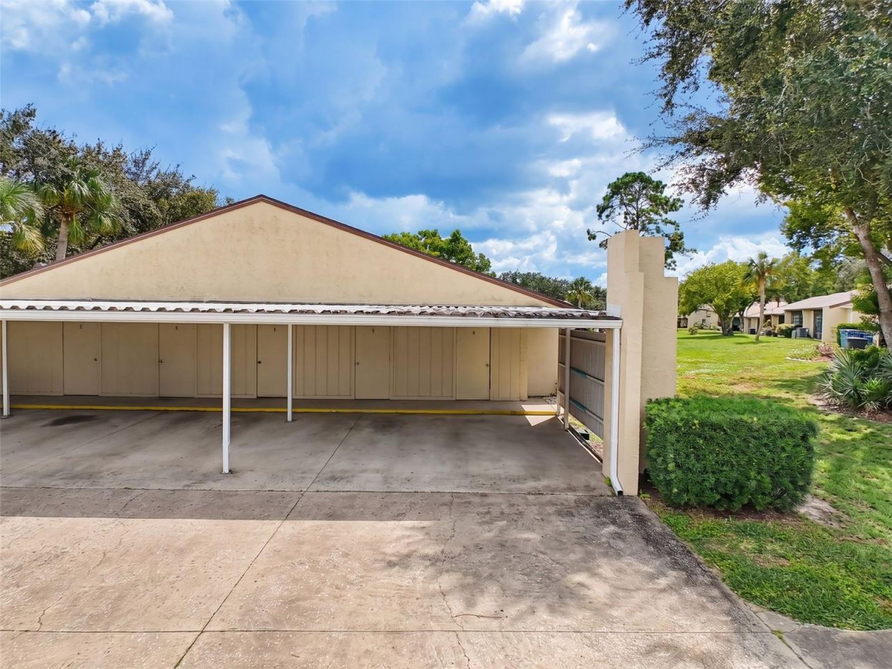 8330 High Point Circle, Unit 6, Port Richey, FL 34668 Photo