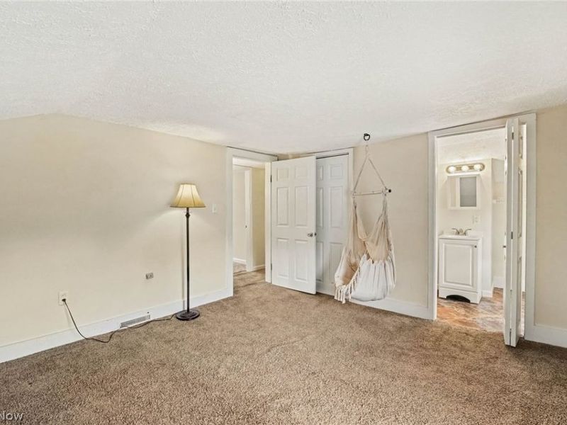 33 N Poplar Street, Jefferson, OH 44047 Photo 18